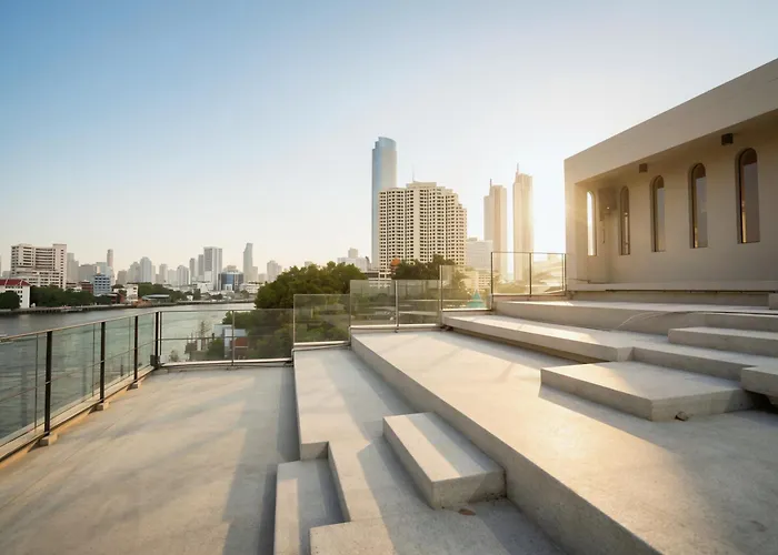Amdaeng Riverside 4* Бангкок