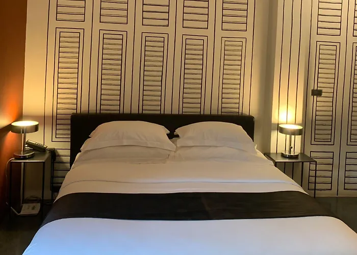 Hotel Amdaeng Riverside Bangkok