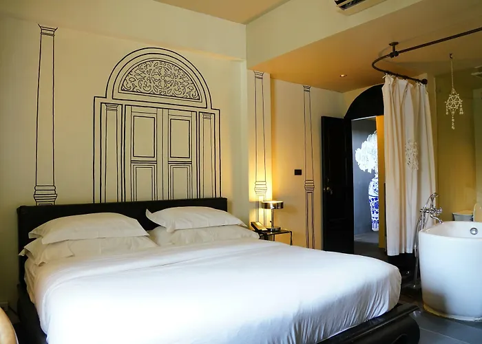 酒店 Amdaeng Riverside 4*